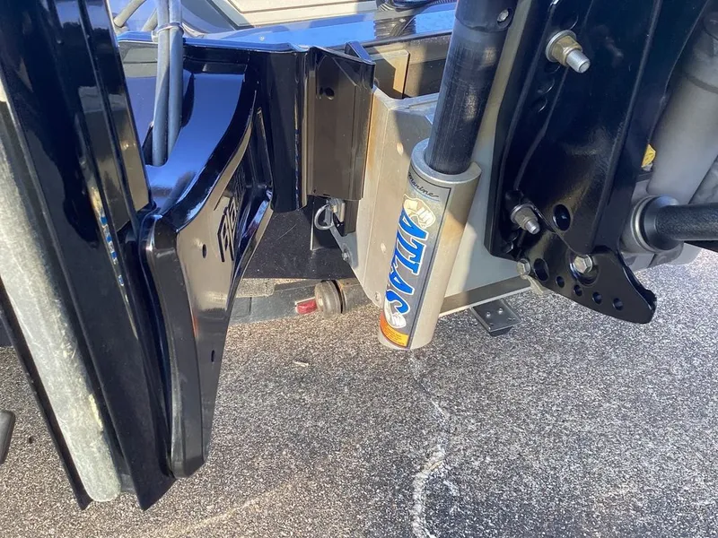 Slide: The Image of Phoenix Bass Boat 21 XE 2024 - 11