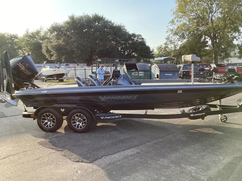 Slide: The Image of Phoenix Bass Boat 21 XE 2024 - 18