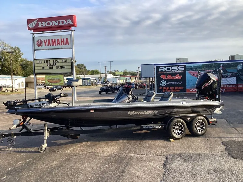 Slide: The Image of Phoenix Bass Boat 21 XE 2024 - 4