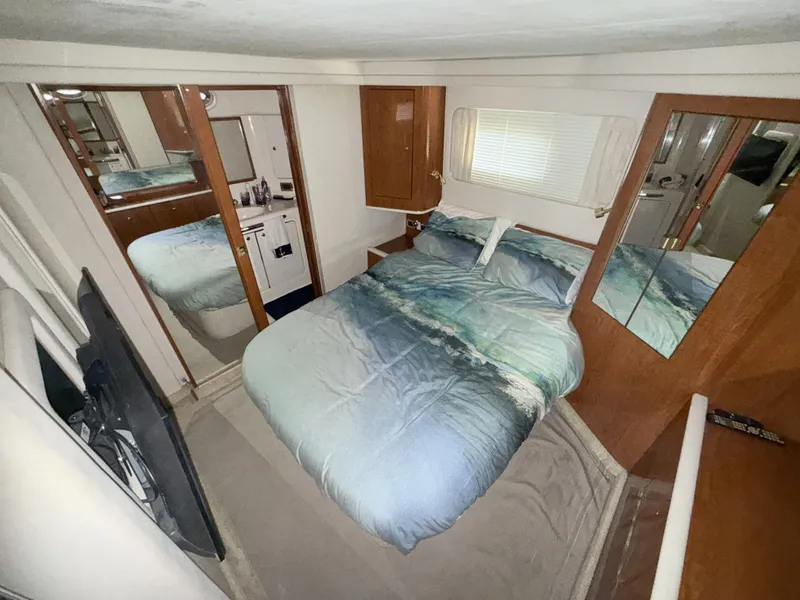 Slide: The Image of Sea Ray 420 Aft Cabin 2001 - 21