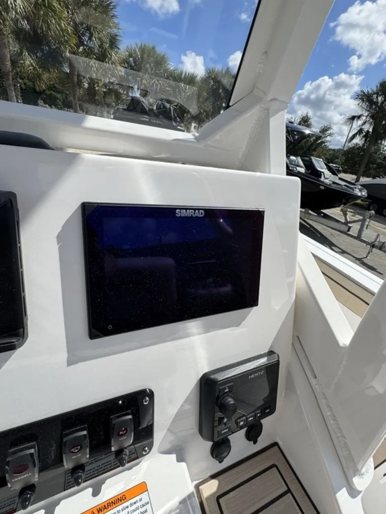 Slide: The Image of Yamaha 222 FSH Sport E 2026 - 19