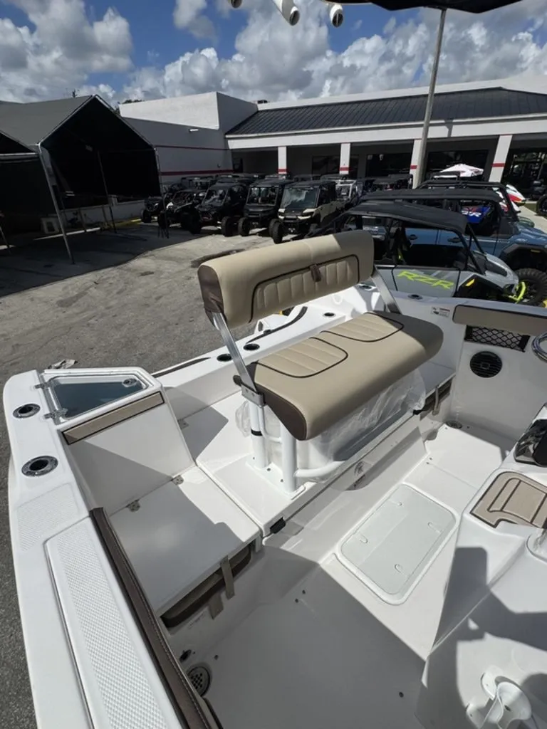 Slide: The Image of Yamaha 222 FSH Sport E 2026 - 23