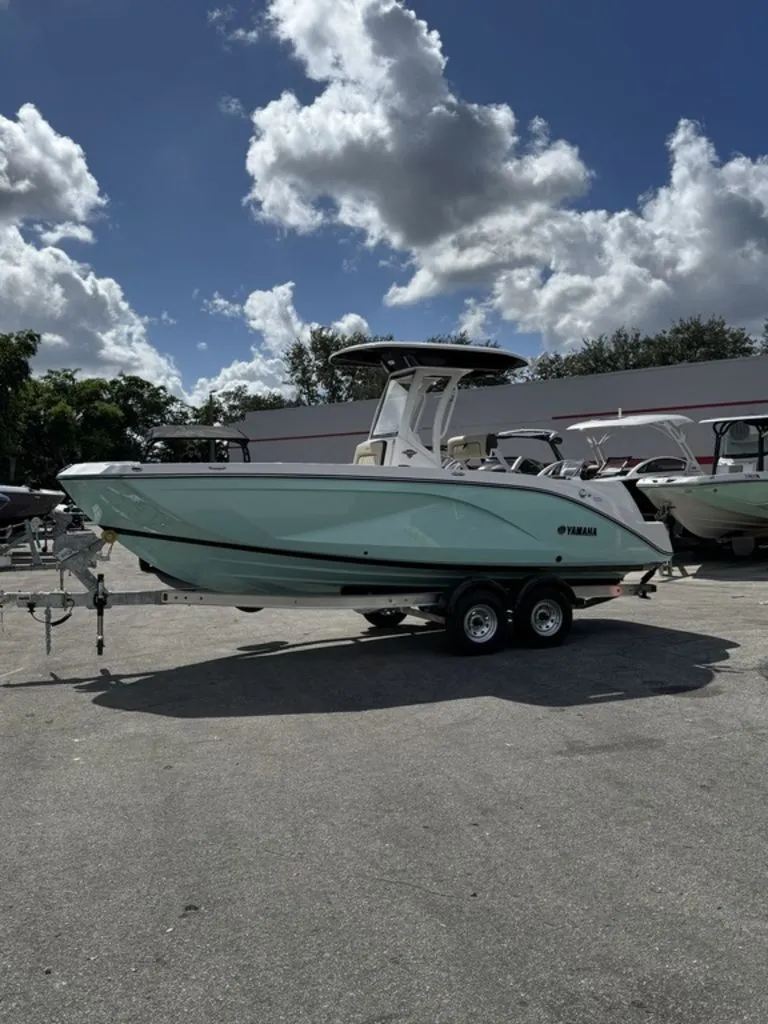 Slide: The Image of Yamaha 222 FSH Sport E 2026 - 3