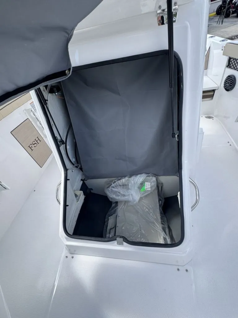 Slide: The Image of Yamaha 222 FSH Sport E 2026 - 32