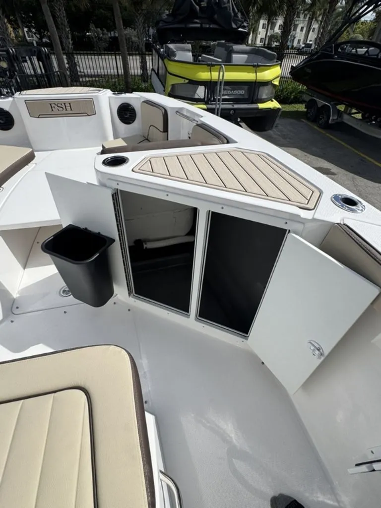 Slide: The Image of Yamaha 222 FSH Sport E 2026 - 33