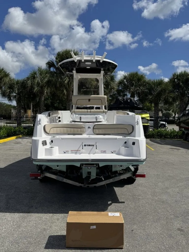 Slide: The Image of Yamaha 222 FSH Sport E 2026 - 5