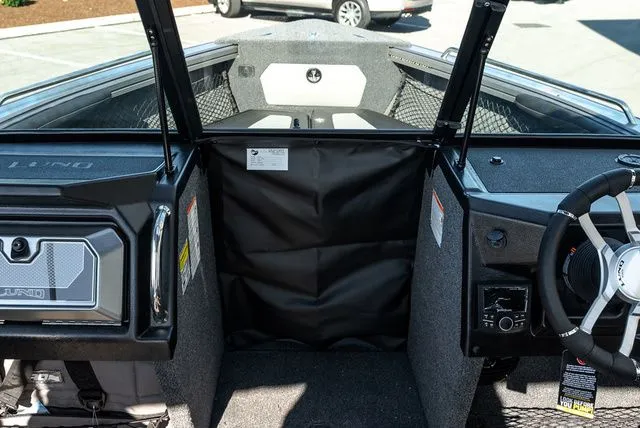 Slide: The Image of Lund 2075 Tyee Sport 2026 - 26