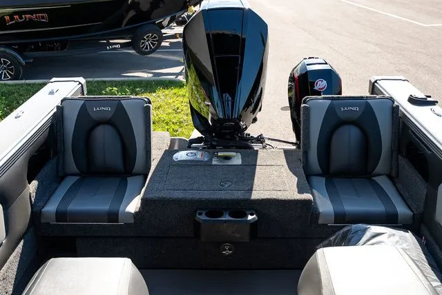 Slide: The Image of Lund 2075 Tyee Sport 2026 - 8