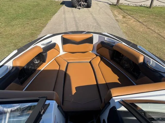 Slide: The Image of Supreme S240 2026 - 10