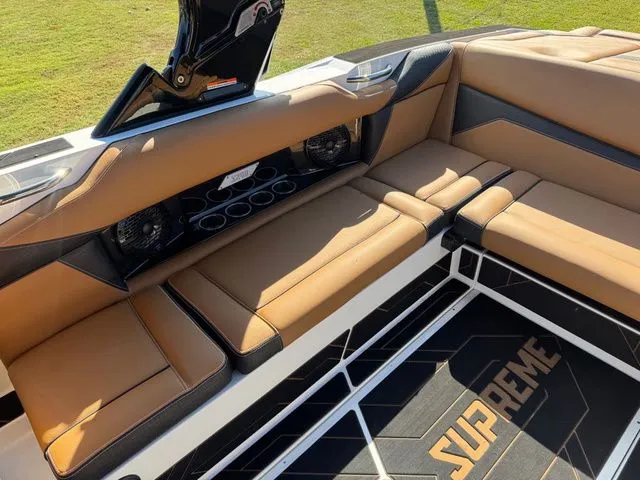 Slide: The Image of Supreme S240 2026 - 16