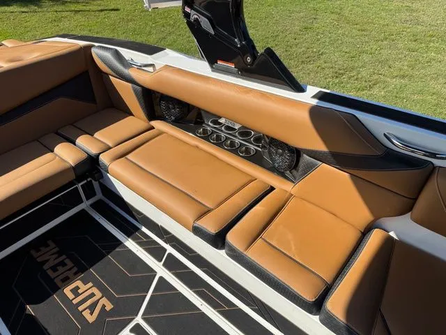 Slide: The Image of Supreme S240 2026 - 17