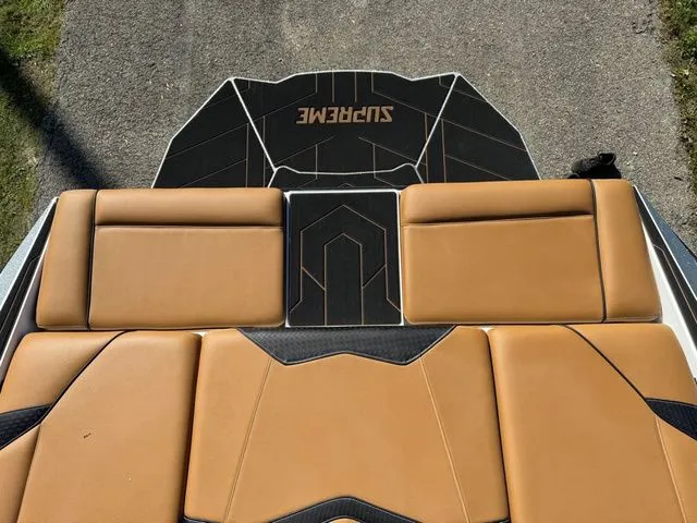 Slide: The Image of Supreme S240 2026 - 18