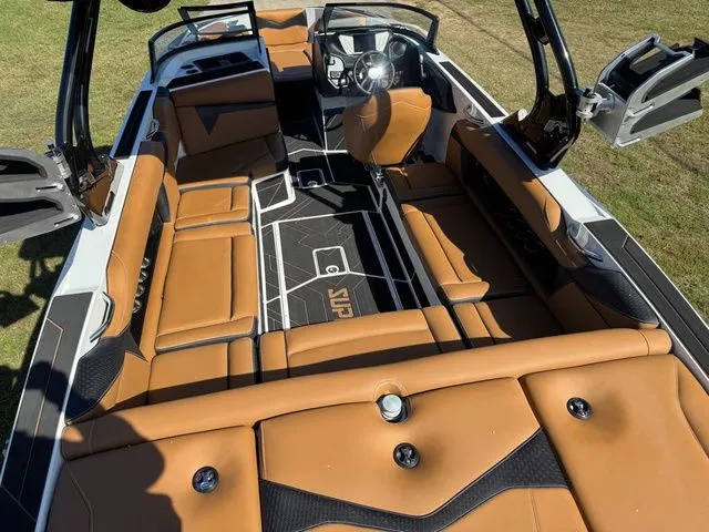 Slide: The Image of Supreme S240 2026 - 6