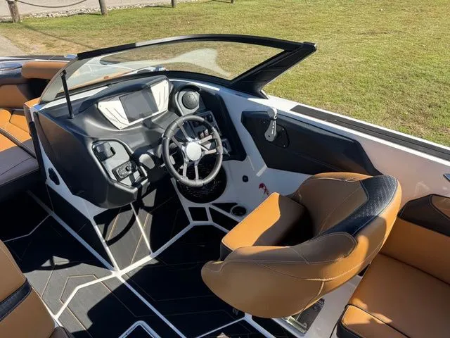 Slide: The Image of Supreme S240 2026 - 9