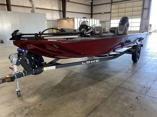 Slide: The Image of Lowe Stinger 175C 2026 - 2