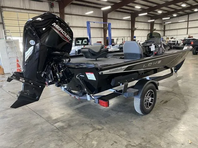 Slide: The Image of Lowe Stinger 175C 2026 - 5