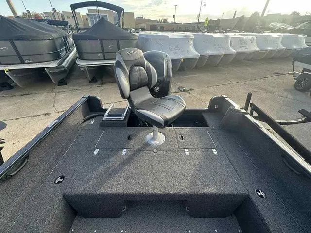 Slide: The Image of Lund 1650 Rebel XL Sport 2025 - 11