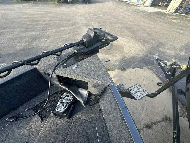 Slide: The Image of Lund 1650 Rebel XL Sport 2025 - 4