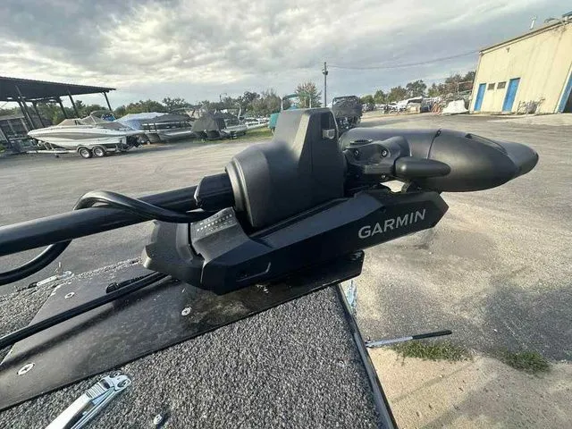 Slide: The Image of Lund 1650 Rebel XL Sport 2025 - 5