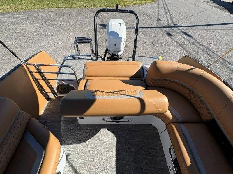 Slide: The Image of Crest Savannah 250 SLSC 2022 - 50