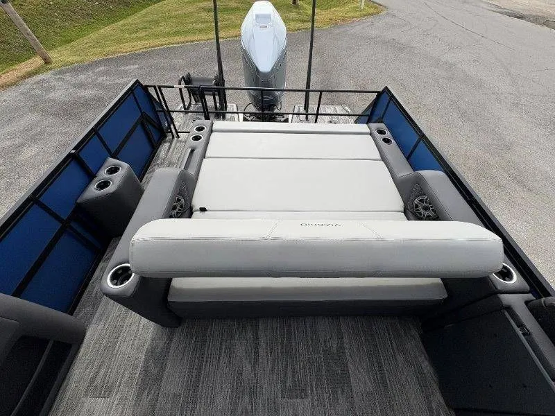 Slide: The Image of Viaggio Lago Z24S 2026 - 27