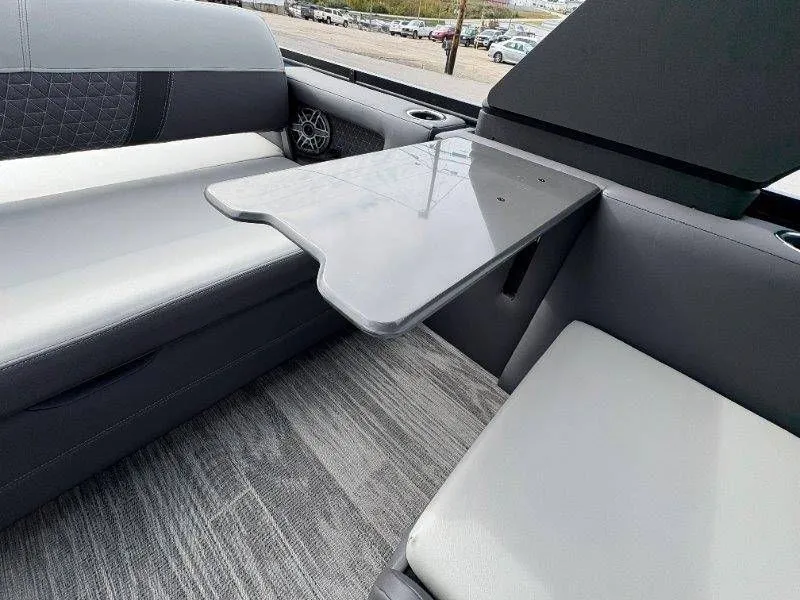 Slide: The Image of Viaggio Lago Z24S 2026 - 33