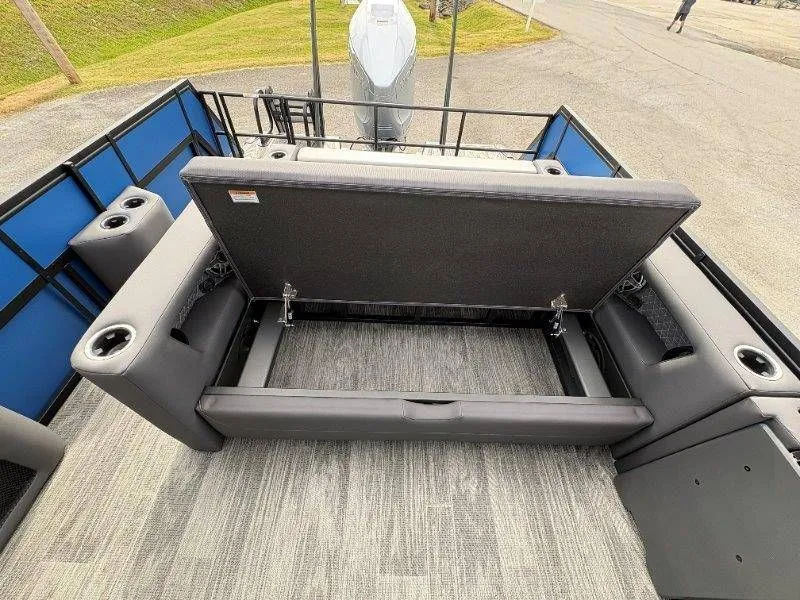 Slide: The Image of Viaggio Lago Z24S 2026 - 35