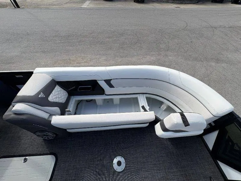 Slide: The Image of Viaggio Diamante D24S CC 2026 - 19