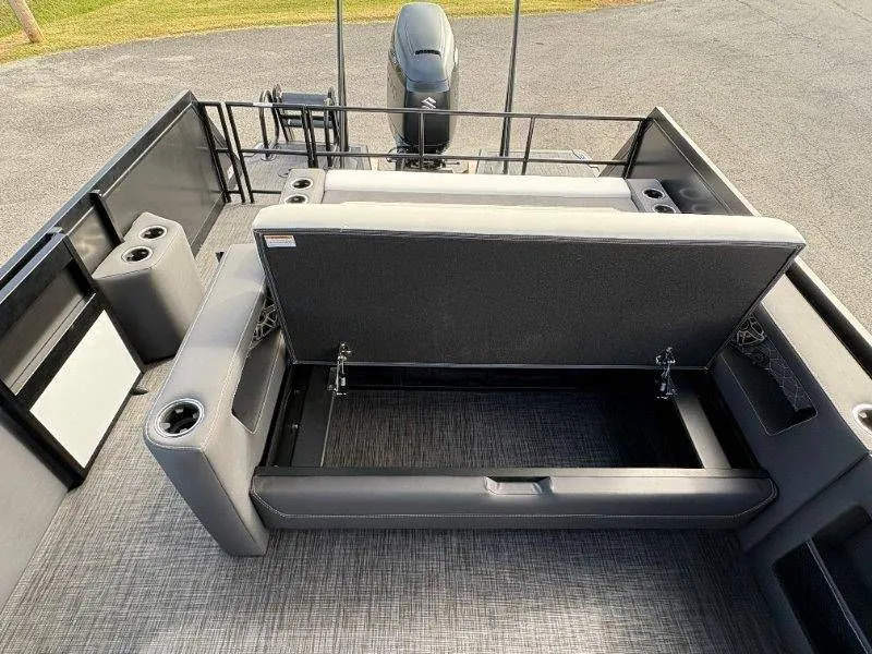 Slide: The Image of Viaggio Diamante D24S CC 2026 - 31