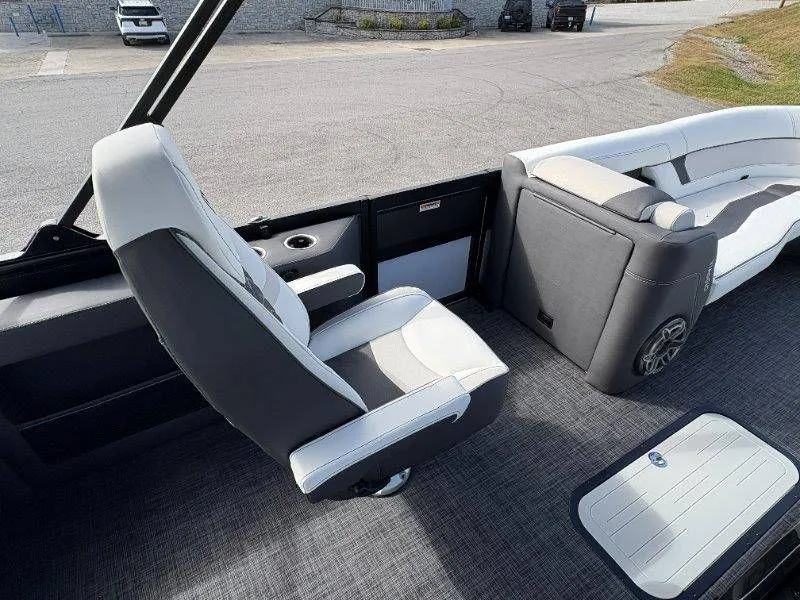 Slide: The Image of Viaggio Diamante D24S CC 2026 - 37