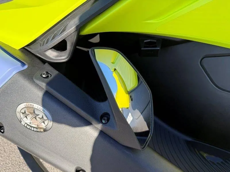 Slide: The Image of Sea-Doo Spark Trixx 90 3UP 2024 - 21