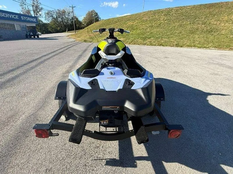 Slide: The Image of Sea-Doo Spark Trixx 90 3UP 2024 - 3
