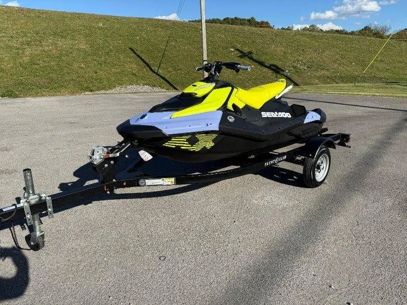 Slide: The Image of Sea-Doo Spark Trixx 90 3UP 2024 - 30