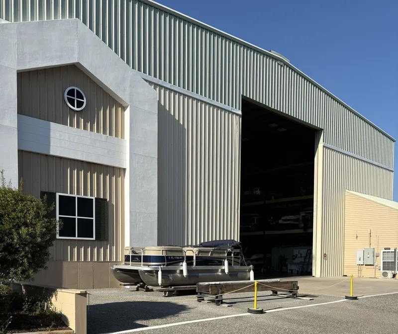 Slide: The Image of Bennington 20SLX 2014 - 10