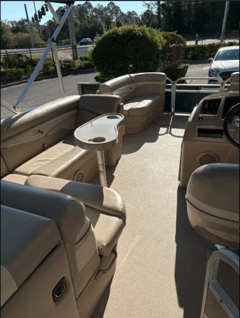 Slide: The Image of Bennington 20SLX 2014 - 4