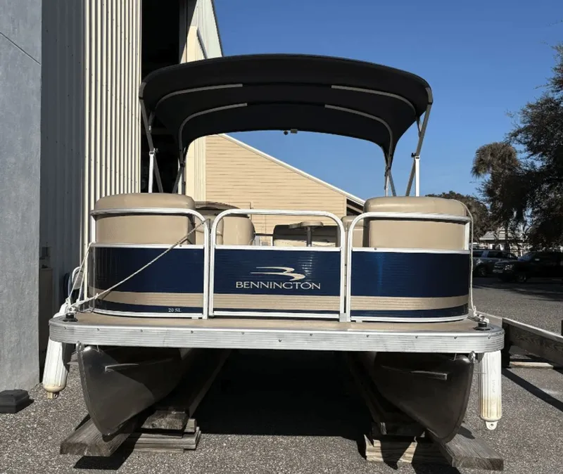 Slide: The Image of Bennington 20SLX 2014 - 7