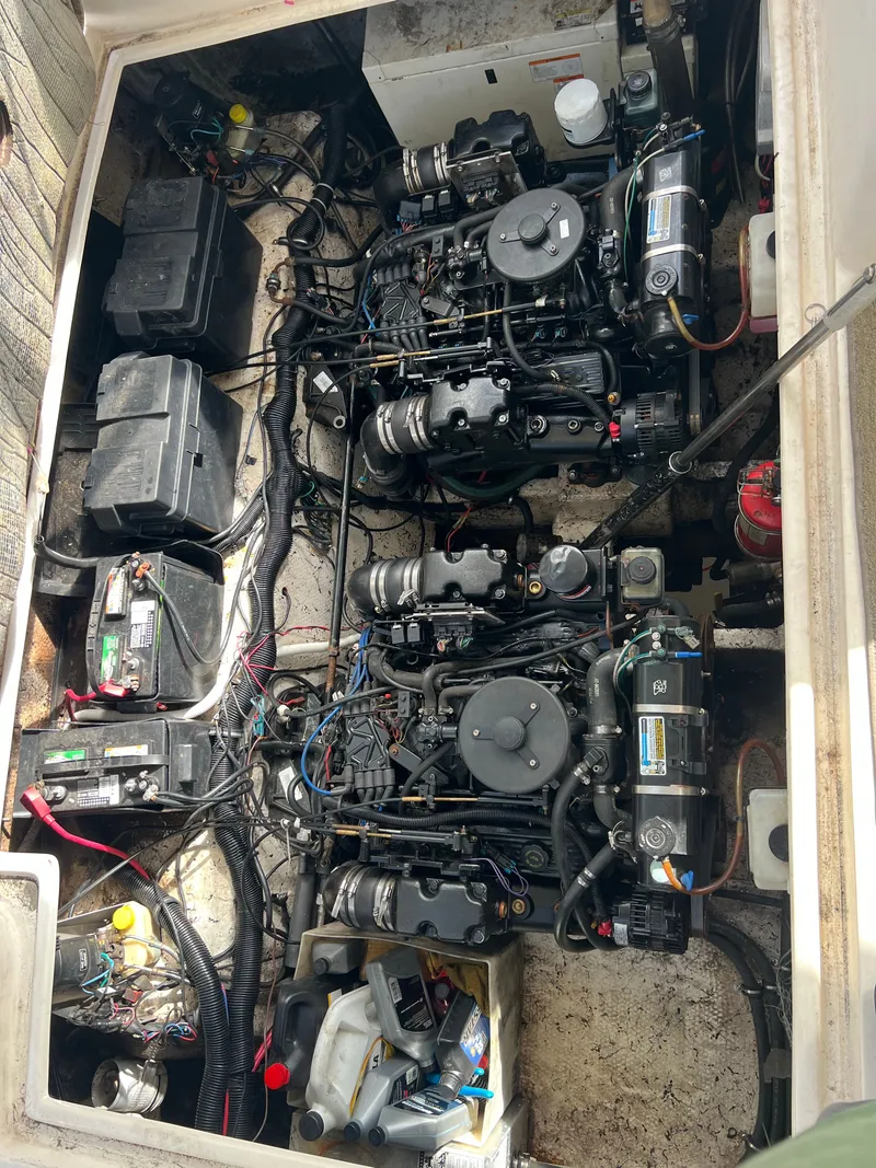 Slide: The Image of Rinker Fiesta Vee 342 2003 - 4