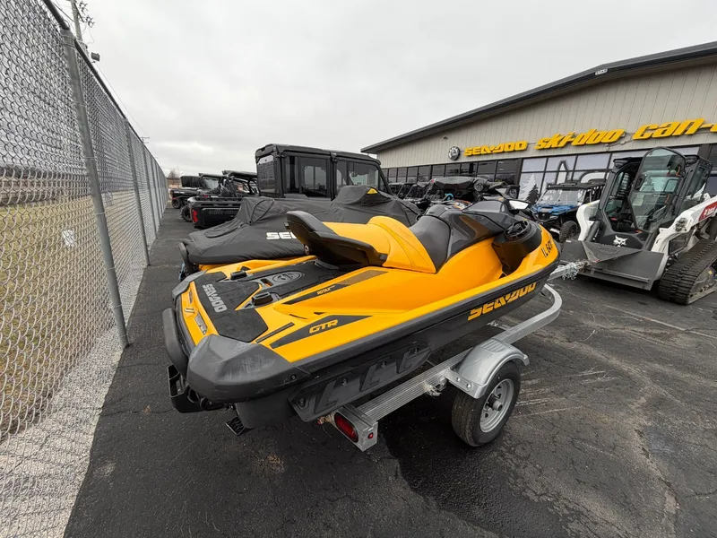 Slide: The Image of Sea-Doo GTR 230 iBR Sound System 2022 - 3