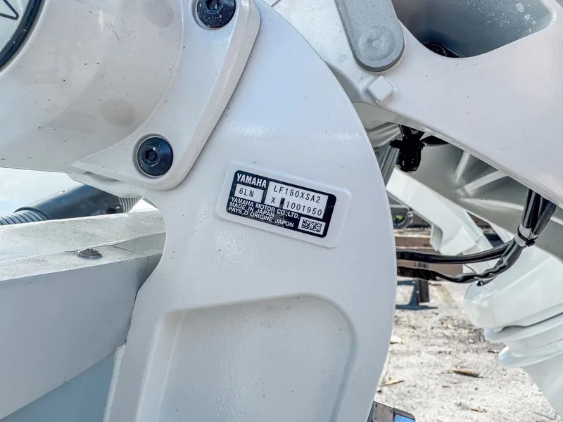 Slide: The Image of Sea Hunt Ultra 265 SE 2026 - 11