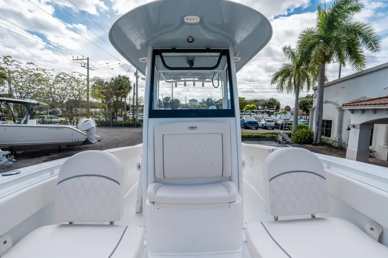 Slide: The Image of Sea Hunt Ultra 265 SE 2026 - 27