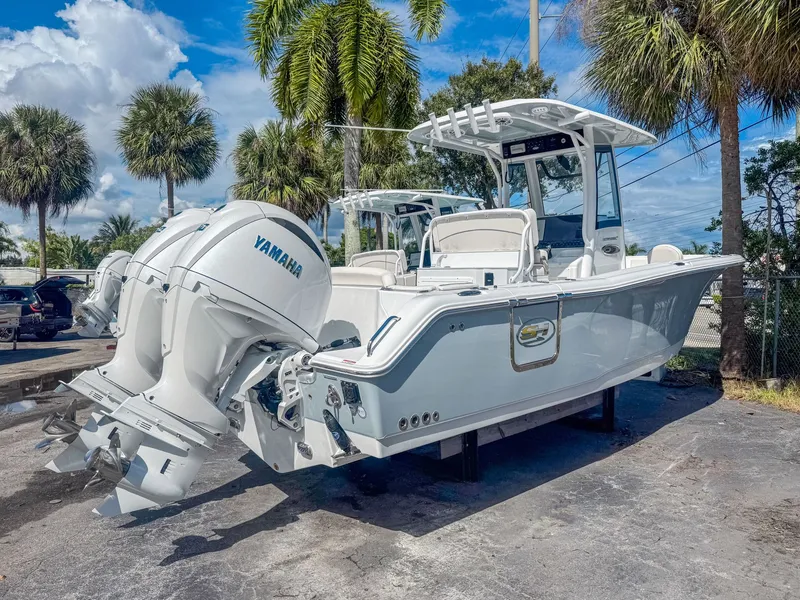 Slide: The Image of Sea Hunt Ultra 265 SE 2026 - 2