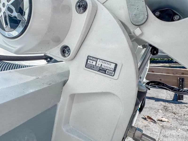 Slide: The Image of Sea Hunt Ultra 265 SE 2026 - 12