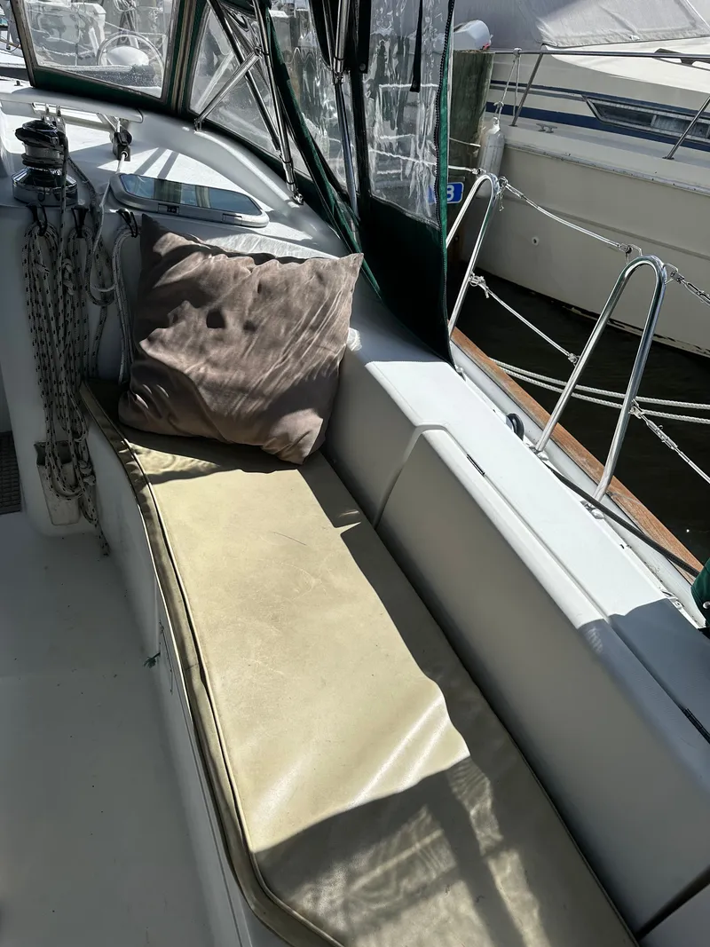 Slide: The Image of Beneteau Oceanis Clipper 423 2004 - 11