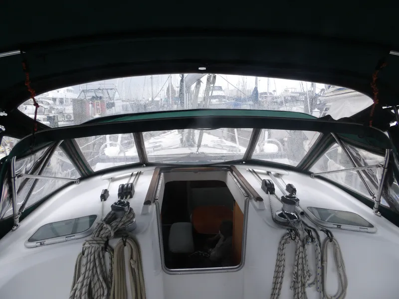 Slide: The Image of Beneteau Oceanis Clipper 423 2004 - 12