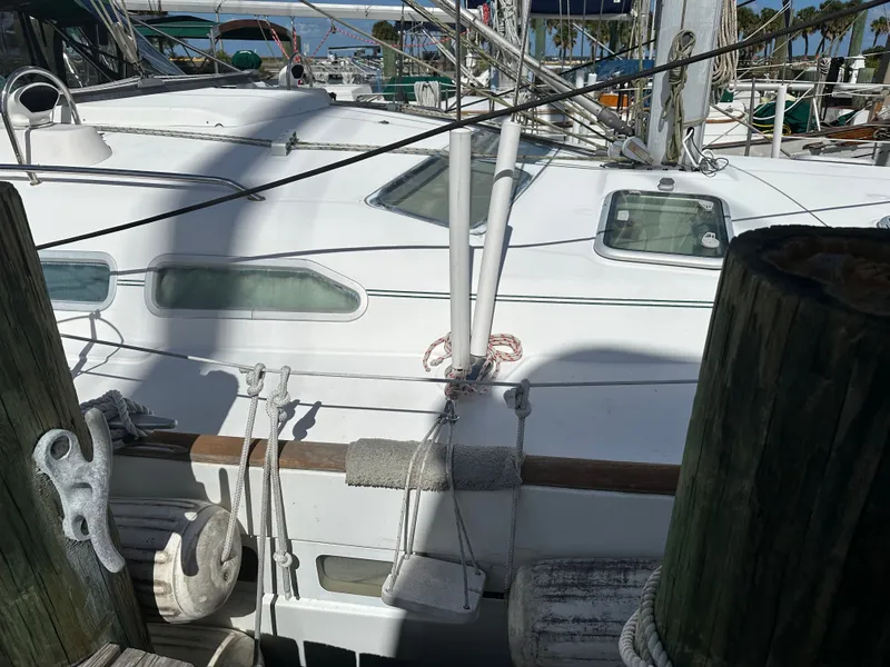 Slide: The Image of Beneteau Oceanis Clipper 423 2004 - 2