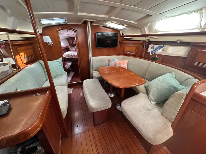 Slide: The Image of Beneteau Oceanis Clipper 423 2004 - 23