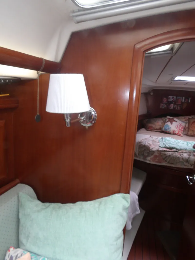 Slide: The Image of Beneteau Oceanis Clipper 423 2004 - 27