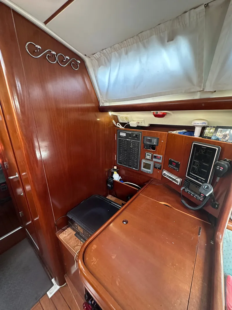 Slide: The Image of Beneteau Oceanis Clipper 423 2004 - 29