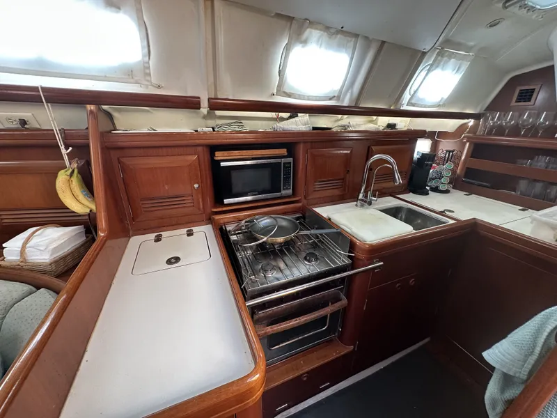 Slide: The Image of Beneteau Oceanis Clipper 423 2004 - 34
