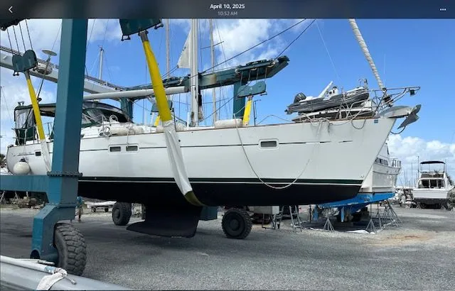 Slide: The Image of Beneteau Oceanis Clipper 423 2004 - 61